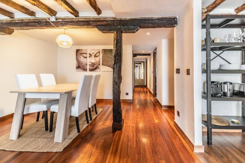 Apartamento De Diseno Junto Al Puerto De Castro Urdialesアパートメント エクステリア 写真